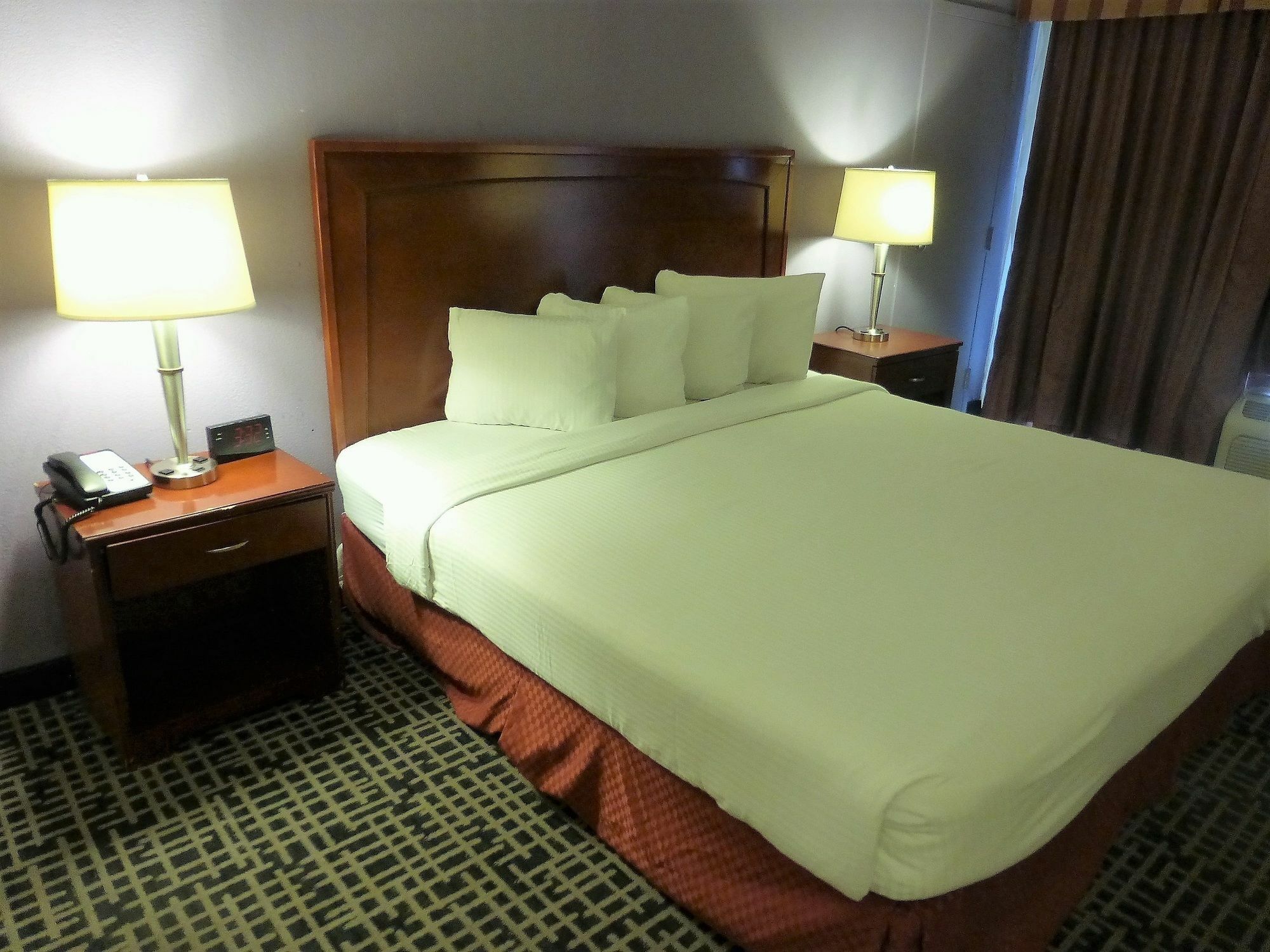 Red Roof Inn Plus+ Wichita East Eksteriør billede